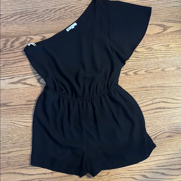 DR2 Pants - DR2 Elegant Black, One Shoulder Women’s Romper. Women’s Size Small
